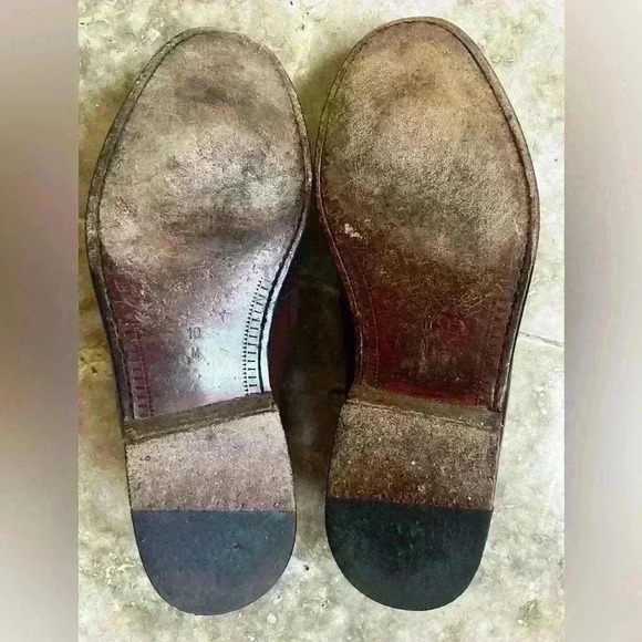 Bragano mens leather loafers w/ tassels Made in Italy 10. Excellent condition main image 12